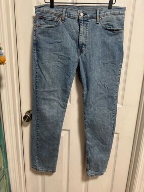 Levi's Men's Light Wash Slim Straight Jeans